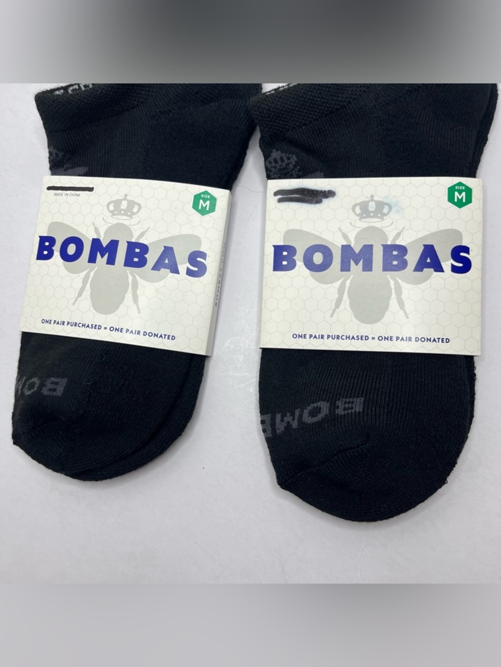 Bundle (Set of 2) Bombas Ankle Socks Size Women’s Medium Black Blister Tab - Picture 3 of 7